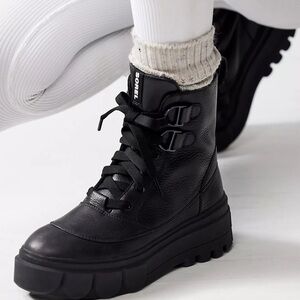 Sorel Caribou black boots
